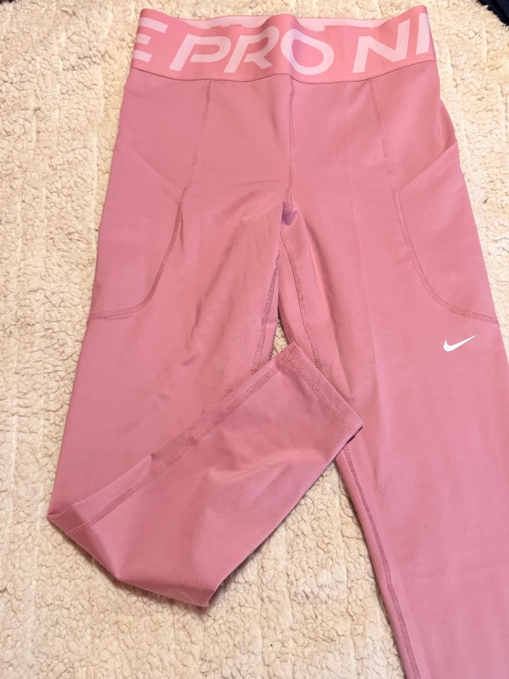 Nike pro workout pants pink